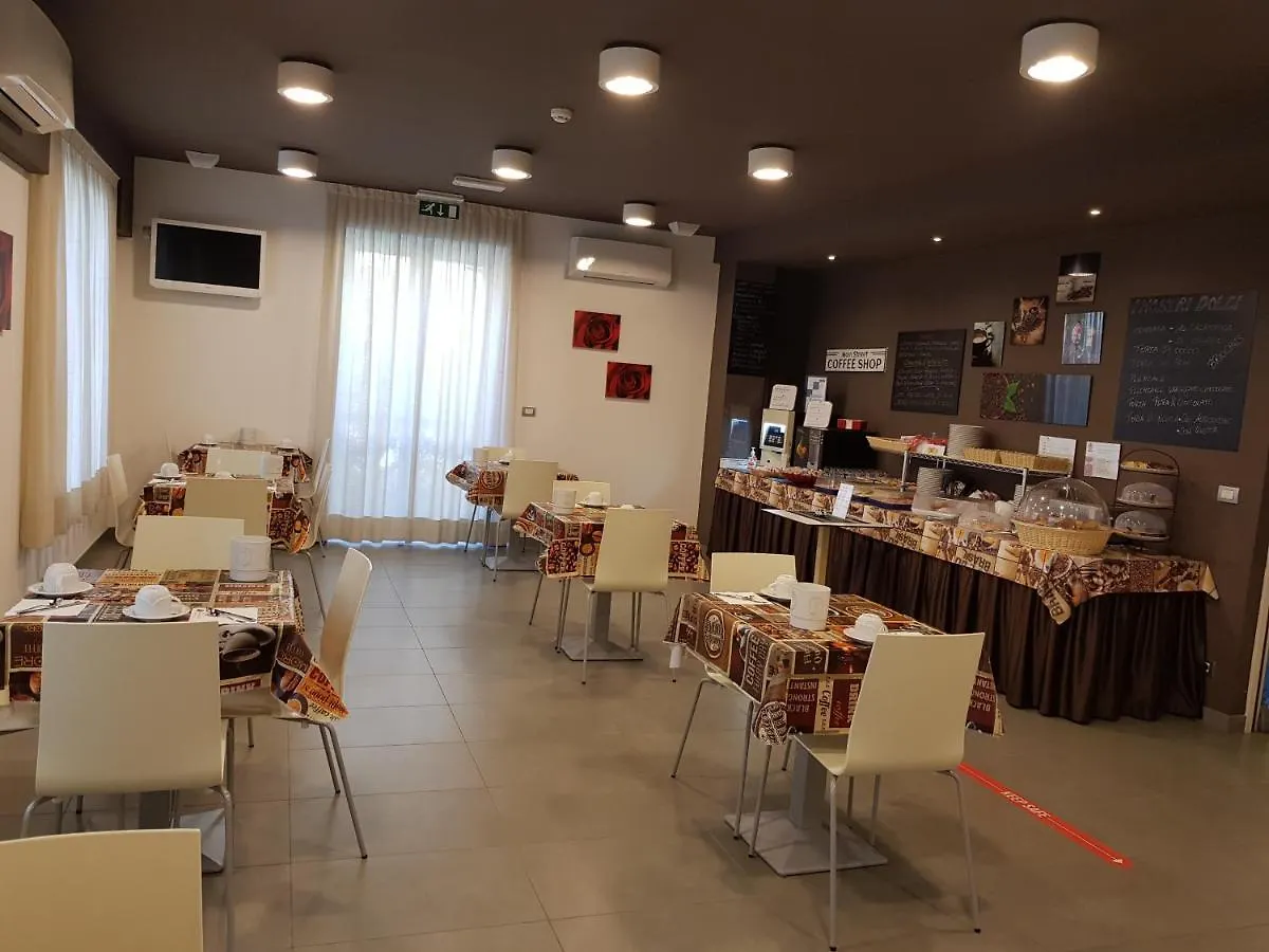 Hotel Raffaello Caorle